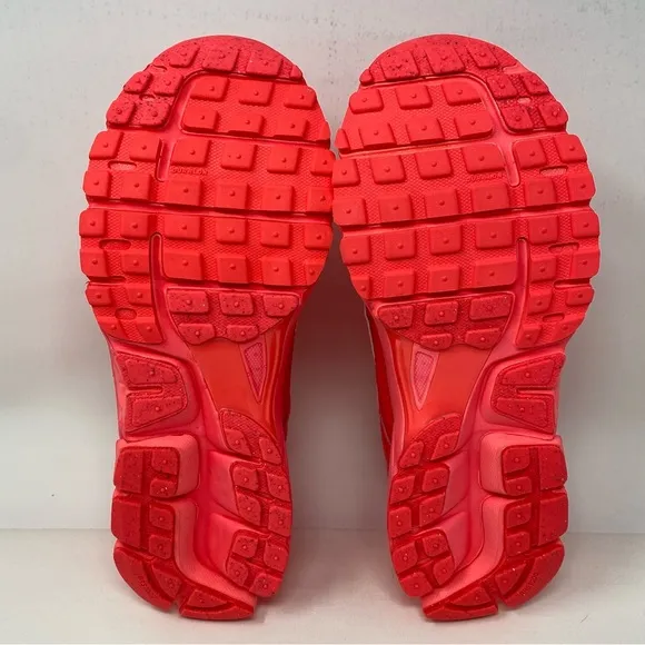 BRAND NEW Nike Zoom Vomero 5 Men's Running Shoes Hot Punch/Pink HF5493-600 sz 9