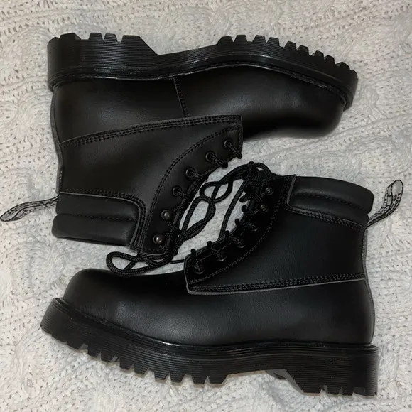 Brand New Unisex Steel Toe Black Work Combat Boots By:Vegetarian Shoes Size:38/8