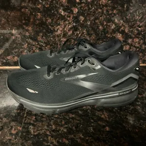Brooks ghost 15 training running shoes 11.5