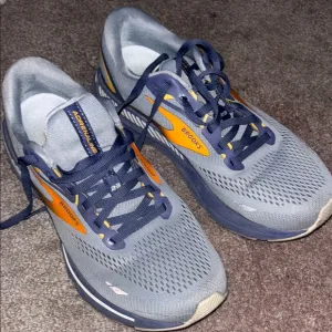 Brooks Men's Gray and Blue Running Shoes