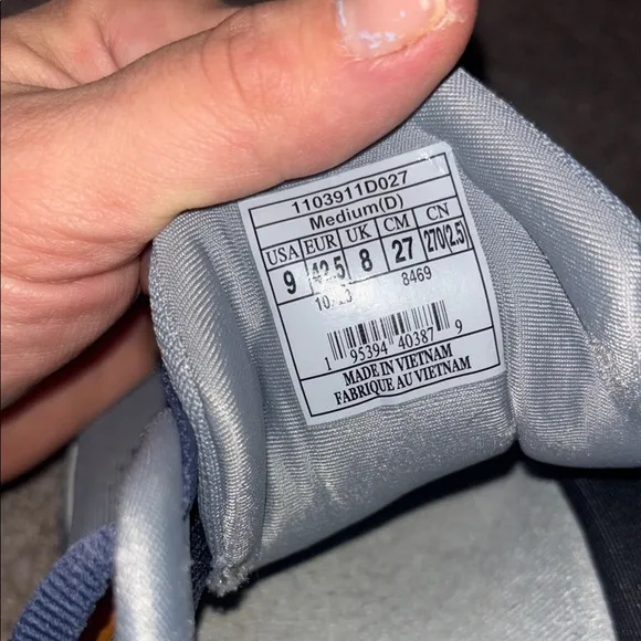 Brooks Men's Gray and Blue Running Shoes