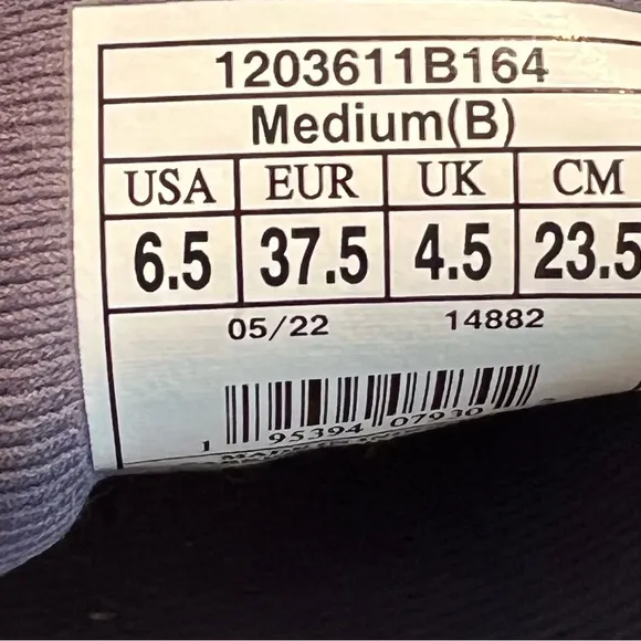 Brooks Revel 5 Womens 6.5 Shoes Running Walking Purple Tie Dye