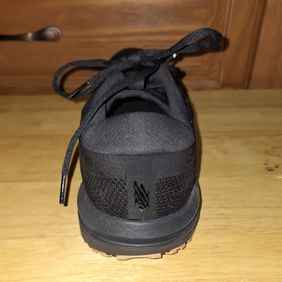 Brooks Revel 7 Men's Black Running Shoes In A Size 12.5D. New With A Flaw