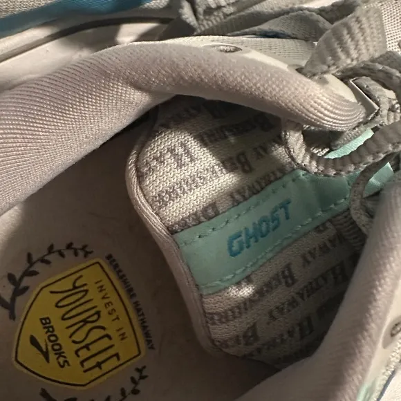 Brooks  Special Edition Berkshire Hathaway Women's Ghost 15 Gray Running Shoes