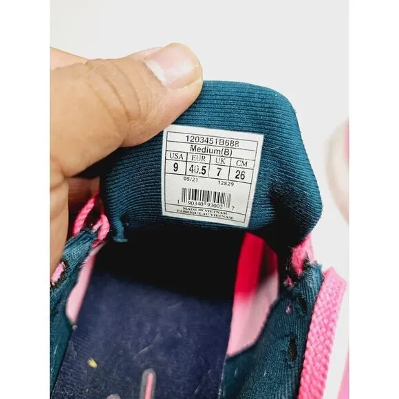 Brooks Women 9 Comfort Shoe