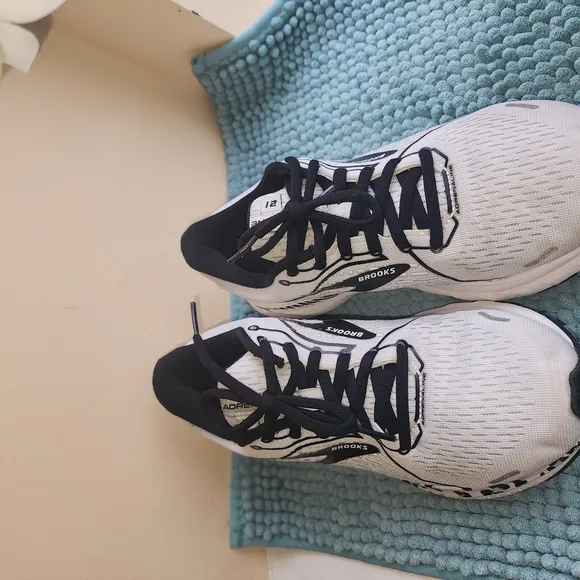 Brooks Women's White Running Shoes