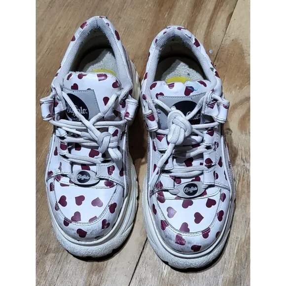Buffalo Classic Low-Top Chunky Sneakers White Heart Lace Women 39