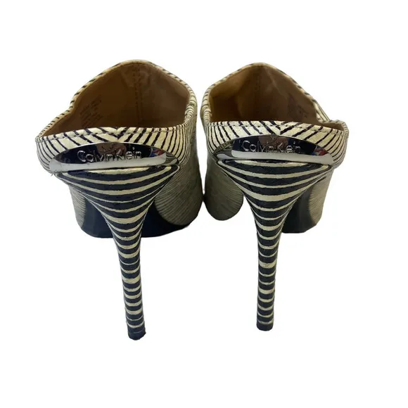 Calvin Klein Size 7 Nariss Striped High Heel Mule Shoe