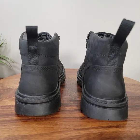 CAT Revive Tech Engineered Comfort Black Leather Boots Waterproof Men's Size 7.5