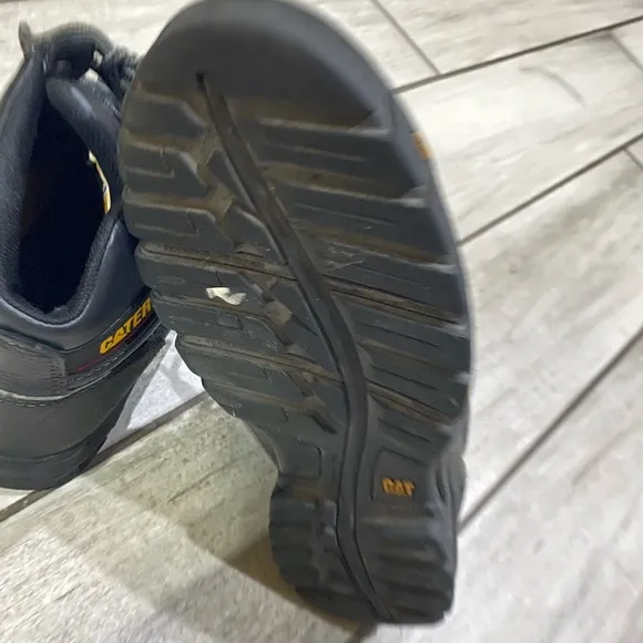 Caterpillar Men’s steel toe boots size 9.5