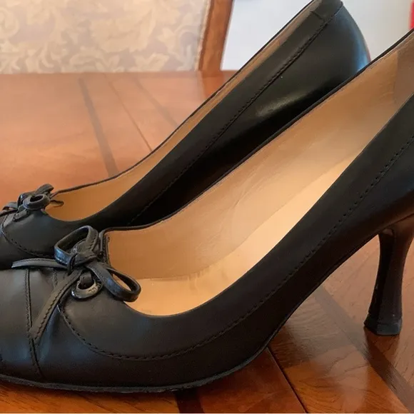 Chanel Women's Black Leather Shoes