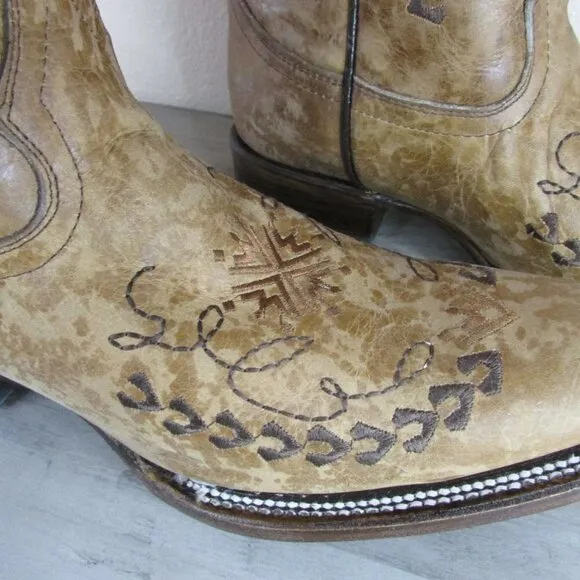 Circle G Corral Women's Embroidery Square Toe Western Boots Light Sand