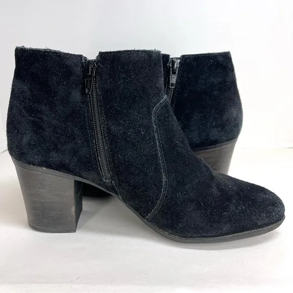 Clark’s Collection Women’s Enfield Senya Ankle Boot Black Suede Comfort Size 10M
