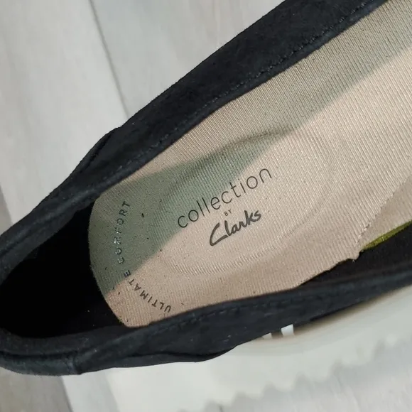 Clarks collection Womens Loafer Comfort Suede Slip on shoes sz 9M