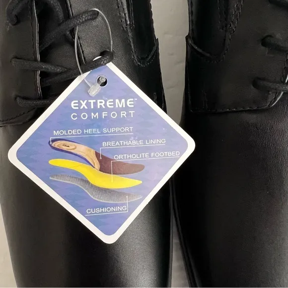 Clarks Light Low Extreme Comfort Lace Up Black Leather Shoes