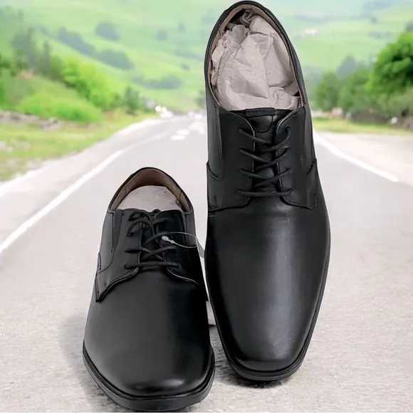 Clarks Light Low Extreme Comfort Lace Up Black Leather Shoes