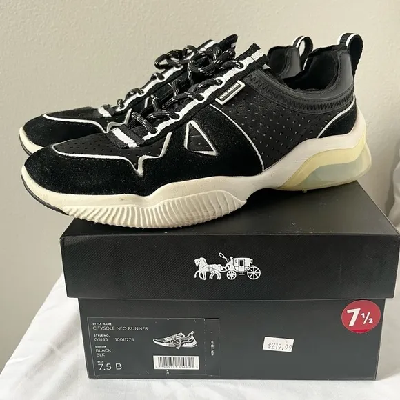 COACH- Citysole Neo Runner Black and White Lace Up Sneakers Size 7.5