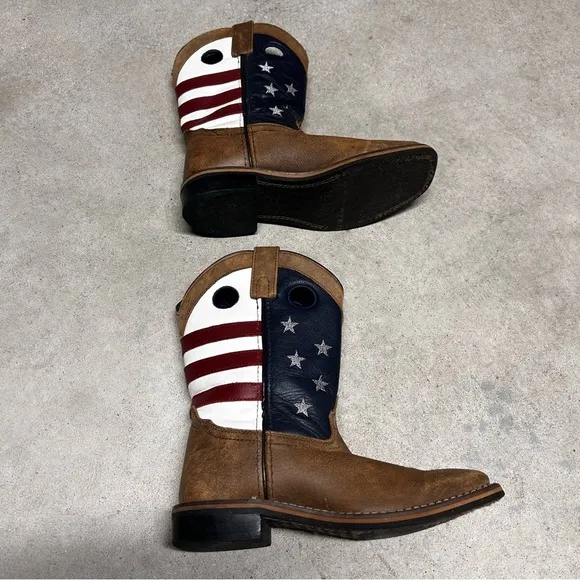 Cody James Boys Youth USA Flag Western Boots Broad Square Toe Size 3D