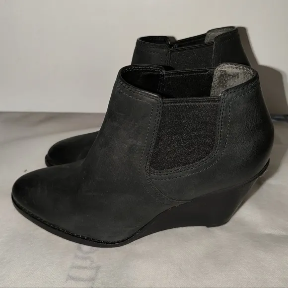 Cole Haan Women’s Balthasar Wedge Boots Black Nubuck