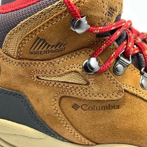 Columbia Big Kids Newton Ridge Waterproof Boots. Sz 5.5
