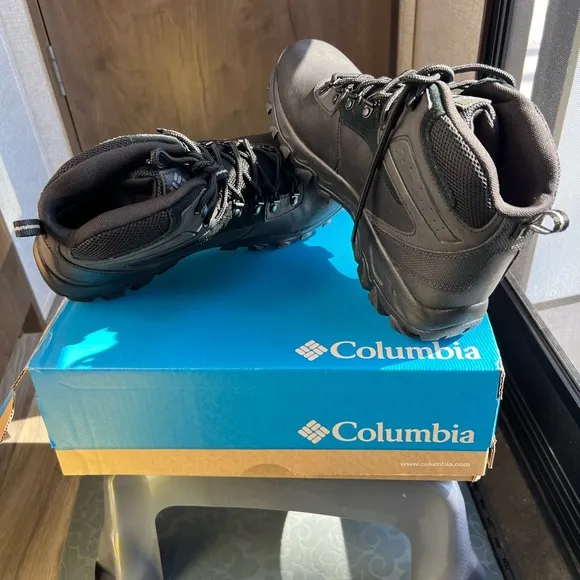 Columbia Men's Newton Ridge Plus 1 Waterproof/Hiking Boots Size 11