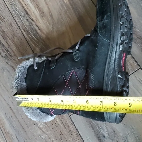 Columbia Womens Winter Ice Maiden Waterproof Outdoor shoes sz 7