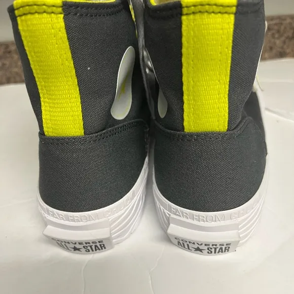 Converse All star Edge Glow Unisex. A01429C. Chuck Taylor. Size 9.