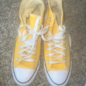 Converse Chuck Taylor All Star Hi Sneaker - Lemon Chrome Yellow high tops