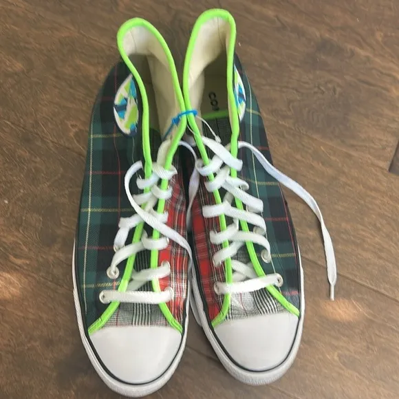 Converse Chuck Taylor All Star. High World Peace size 11.5