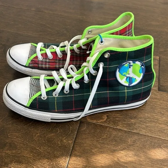 Converse Chuck Taylor All Star. High World Peace size 11.5
