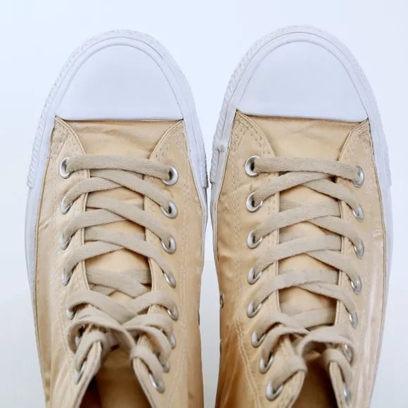 Converse Chuck Taylor High Sneakers In Gold Satin