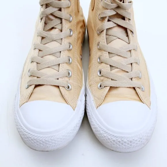 Converse Chuck Taylor High Sneakers In Gold Satin