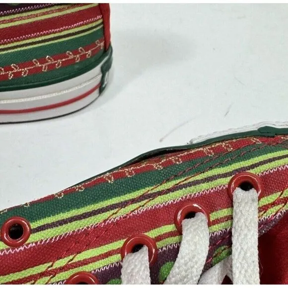 Converse Chuck Taylor Christmas High Sneakers Wrapping Paper Ornament Womens 9