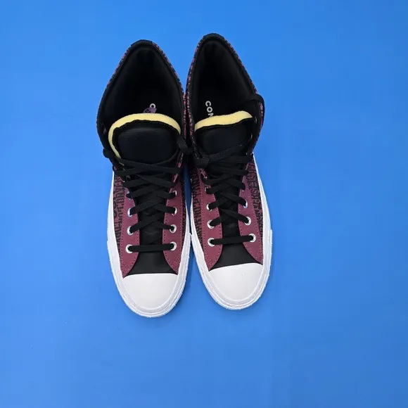 Converse Far From Chuck Mens 10.5 Womens 12.5 NEW Maroon &amp; Black