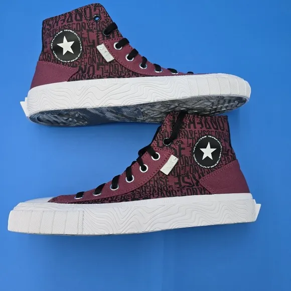 Converse Far From Chuck Mens 10.5 Womens 12.5 NEW Maroon &amp; Black