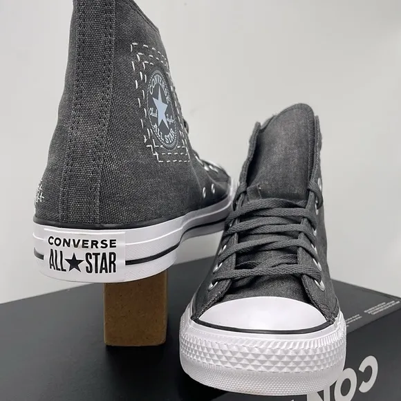 Converse Gray High-Top Sneakers Men’s A08577FCTAS HIDARK MATTER WINTER SLAY/WH