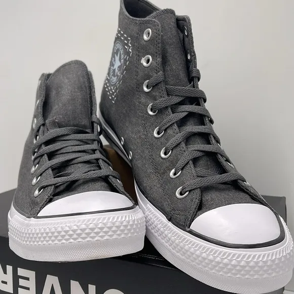 Converse Gray High-Top Sneakers Men’s A08577FCTAS HIDARK MATTER WINTER SLAY/WH