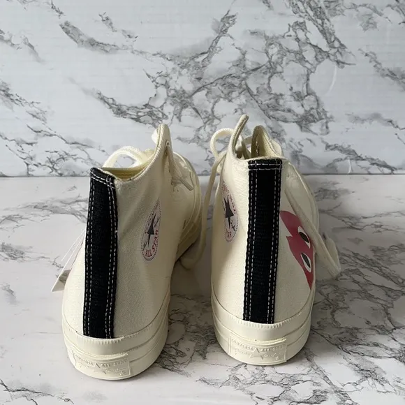CONVERSE PLAY COMMERCIAL DES GARÇONS HIGH TOP SNEAKERS  WOMENS SIZE 9 MEN SIZE 7
