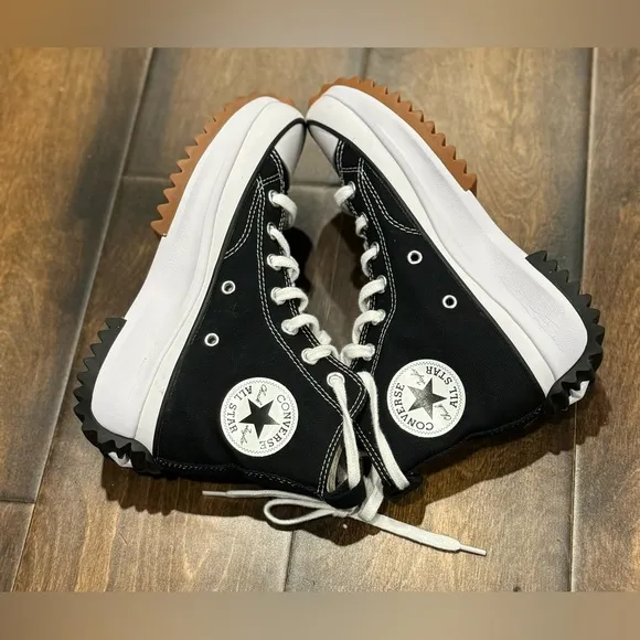 CONVERSE Run Star Hike Canvas Platform sneakers NWOT