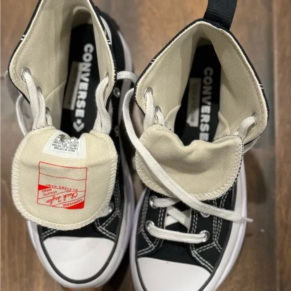 CONVERSE Run Star Hike Canvas Platform sneakers NWOT