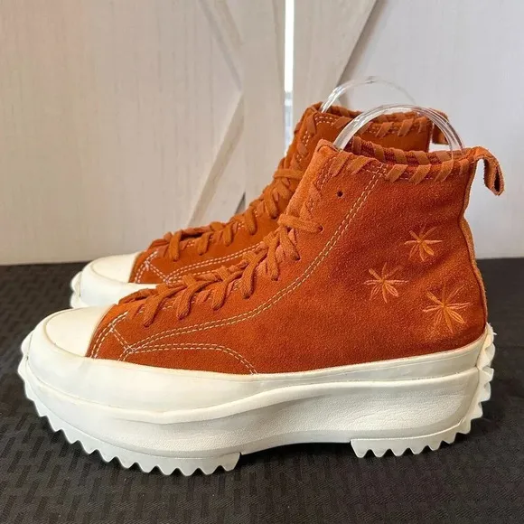 Converse Run Star Hike Platform Hi Sneakers in Embroidered Floral Amber