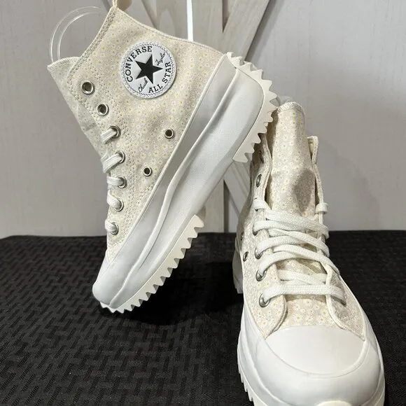Converse Run Star Hike Platform High Sneakers in Daisy Print