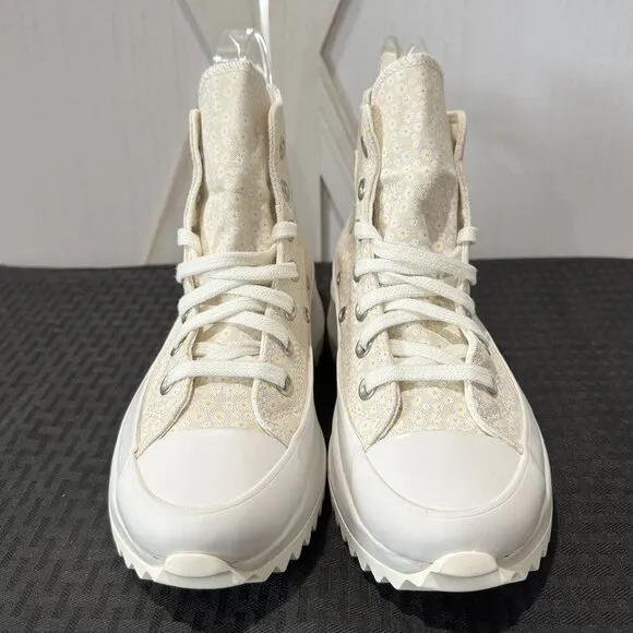 Converse Run Star Hike Platform High Sneakers in Daisy Print