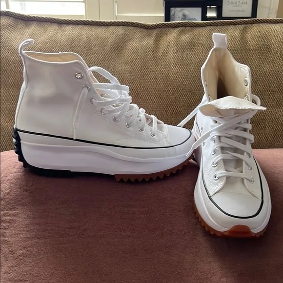 Converse Run Star Hike Unisex White High-Top Sneakers 9.5 Mens or 11 Womens‎ NIB