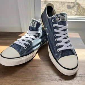 Converse Unisex Chuck Taylor All Star Low Top Navy/White US M 10 W 12 ~ EUR 44