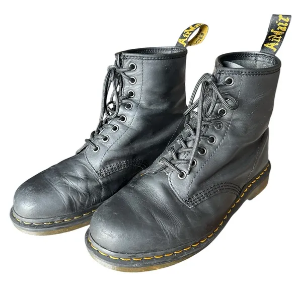 COPY - Dr. Martens 1460 Originals 8-Eye, Unisex, Soft Toe Boots Size 9 NO BOX