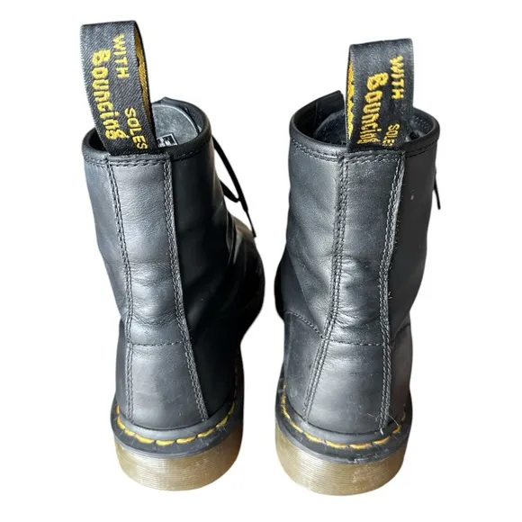 COPY - Dr. Martens 1460 Originals 8-Eye, Unisex, Soft Toe Boots Size 9 NO BOX