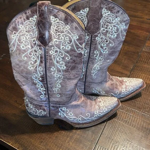 CORRAL KIDS' EMBROIDERED SQUARE TOE WESTERN BOOTS