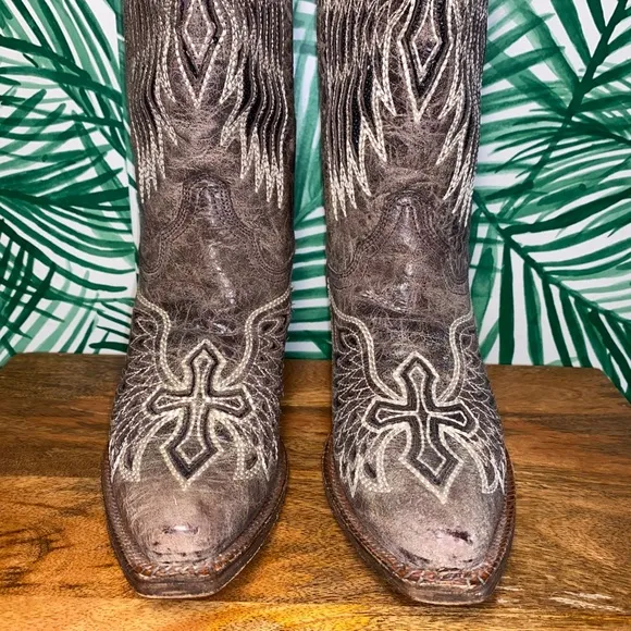 Corral Sequin Wing &amp; Cross Inlay Snip Toe Western Cowboy Boots Women’s 8.5 M