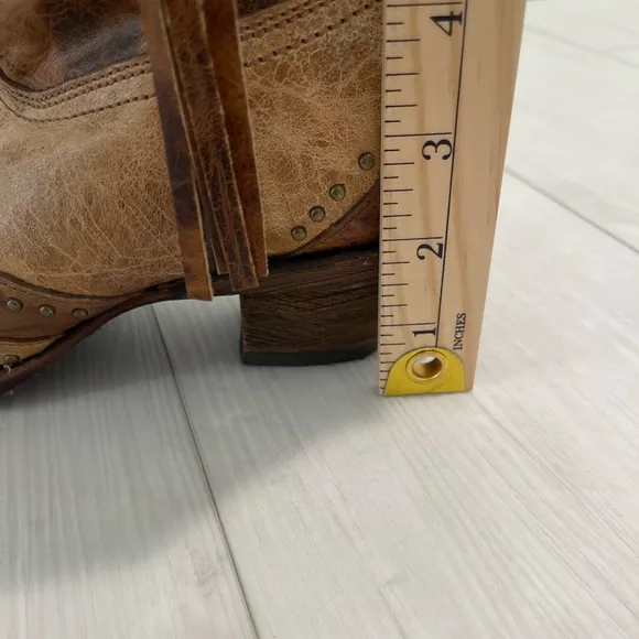 Corral Women's Two Tone Stripes And Fringe Snip Toe Cowgirl Boots A3081